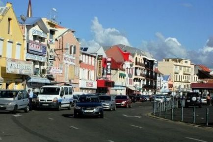 Martinique-tól Z-fotókkal és videókkal az időjárás, szállodák, városok és látnivalók útmutató