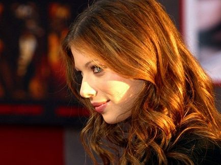 Privire de ansamblu asupra stilului Michelle Trachtenberg, skarletty blogger pe site 09 octombrie 2011, o bârfă