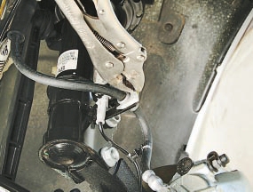 Opel astra h зняття і установка амортизаторной стійки передньої підвіски опель астра н інструкція