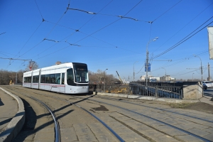 De la stația de metrou 