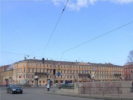 Zona muncii în fața Palatului Nicholas, Sankt-Petersburg