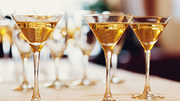 Чому під новий рік ми п'ємо шампанське, світ, ІНОЗМІ - все, що гідно перекладу