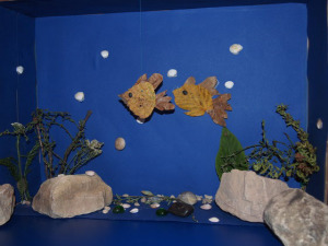 Виріб з природних матеріалів - акваріум з рибками