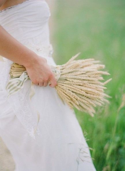 Grâu de grâu într-un buchet de mireasă