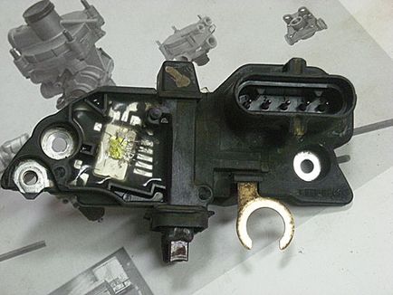 Регулятор напруги bosch br28-n1 f00m 144 123