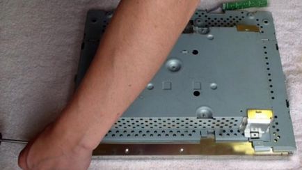monitor javítás LG FLATRON L1730S nem lehet bekapcsolni a készenléti állapotból