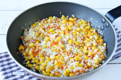 Kukoricás rizzsel - lépésről lépésre recept, hogyan kell főzni egy fotó (lépésről lépésre) Kukoricás rizzsel - lépésről lépésre recept, hogyan kell főzni fotókkal