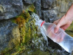 Джерельна вода користь і шкода