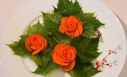Роза з моркви
