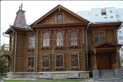 Casa Rusă - descrierea și descrierea casei de lemn