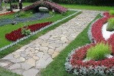 Садові доріжки з піщанику (плоский камінь для доріжок) і їх головні переваги