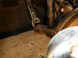 Self cseréje néma blokkok hátsó felfüggesztés Nissan Cedric (helyett puffer blokkok szuszpenzió) Self helyett néma blokkok hátsó felfüggesztés Nissan cedric