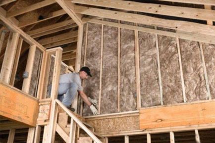 Titkok karkasnoschitovogo home (trim karkasnoschitovogo otthon) Titkok frame-panel házban