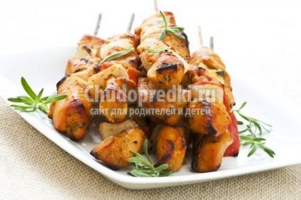 Shish kebab de la pui