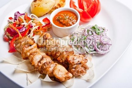 Shish kebab de la pui