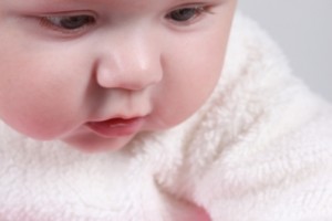 Hámló bőr az arcon csecsemők tanácsadás, kezelés, megelőzés módszereit