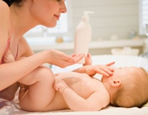 Лущиться шкіра на обличчі у немовляти поради, лікування, способи попередження