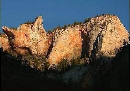 Rock în munții Crimeei