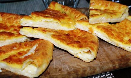 Листковий пиріг з сиром адигейським покроковий рецепт