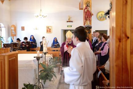 Serviciul în Biserica Catolică, note ilustrate