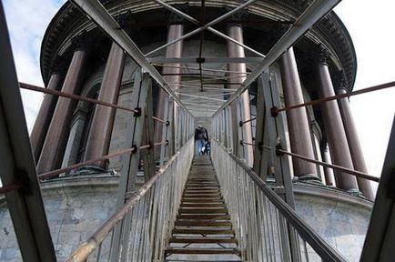 A megfigyelő fedélzeten a Szent Izsák Székesegyház St. Petersburg címmód (föld) A megfigyelő fedélzeten a Szent Izsák Székesegyház St. Petersburg, cím, nyitvatartási idő
