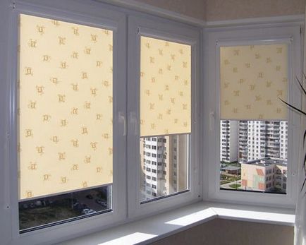 Jaluzele de soare pe ferestre de rulment din plastic, film