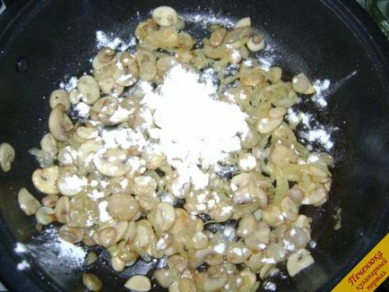 Champignon mártással (recept lépésről lépésre a fotó)