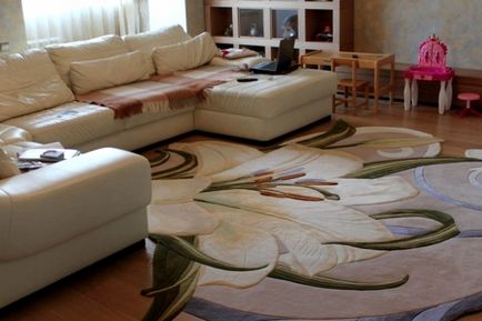 Modern szőnyegek a belső - fotók és tippeket, hogyan válasszuk ki a szőnyeget a padlóra