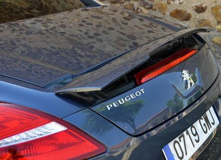 Összehasonlító teszt Peugeot RCZ és TT, Automobile magazin avtodaydzhest