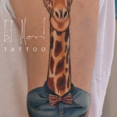 Girafa tatuaj - valoare, schițe de tatuaje și fotografii