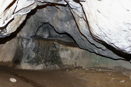 Тавдинские печери (або Талдинские печери)