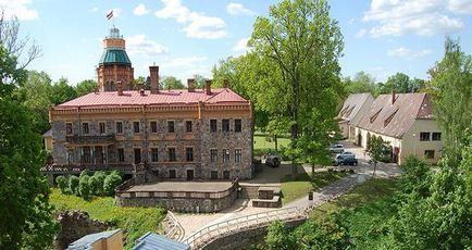 Castelul Turaida unde este localizat, fotografie