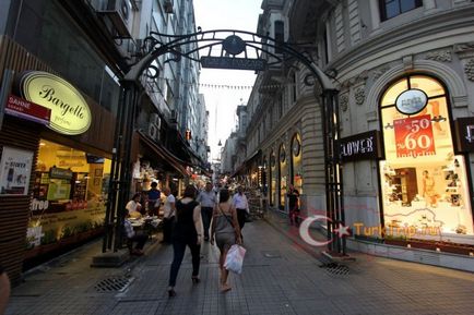 Strada istiklal din Istanbul fotografie și descriere