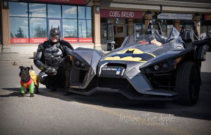 Neved, uram, Batman! „Kanadában, a rendőrség leállította a Batmobile, és a vezető nem