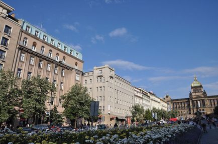 A Vencel tér, az információ és a képek, ahol a Vencel tér