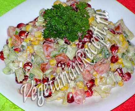 Finom saláta pirított burgonya és a gránátalma, fotó-recept