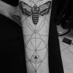 Înțeles tattoos of moths