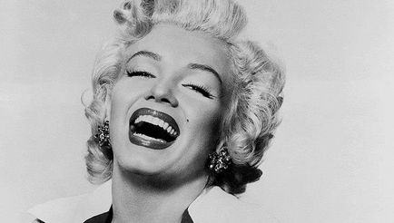 5 tervezők, akik öltözött Marilyn Monroe, Harper Bazaar magazin