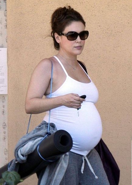 Alyssa Milano terhes - szült