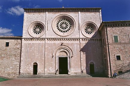 Assisi atracții italia cu fotografii, istoria orașului