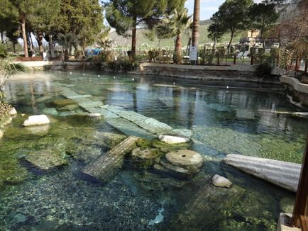 Baile albe Pamukkale, ușor de urcat