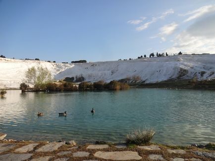 Baile albe din Pamukkale, ușor de urcat