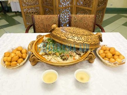 Beshbarmak - un simbol al bucătăriei naționale a poporului kazah