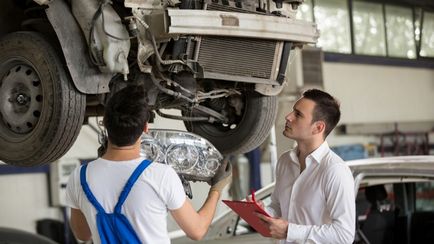 Ce se întâmplă pe piața asigurărilor auto?