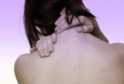 Hyperlordosis шийните прешлени причинява симптомите