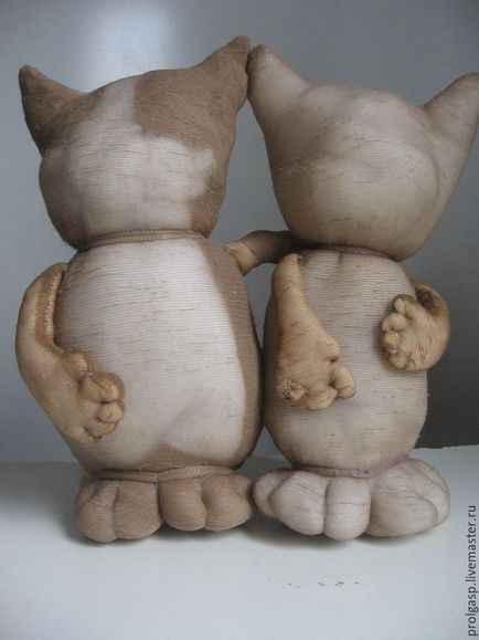 Інтер'єрна іграшка з капронових колгот «коти-друзі» - ярмарок майстрів - ручна робота, handmade