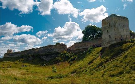 Cetatea Izborsk 1