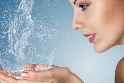 Як використовувати святу воду від пристріту