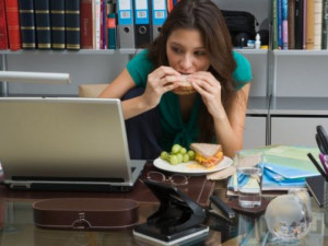 Cum să oprești să mănânci gustări dietetice online, cursuri și cursuri de pregătire de la Lara Silver