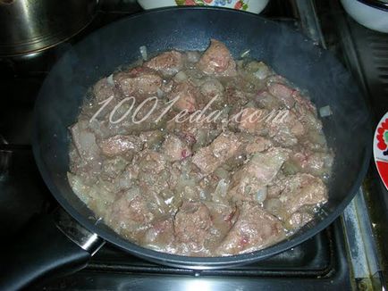 Cum să gătești ficat de carne de vită cu cartofi - mâncăruri fierbinți din 1001 de mâncare
